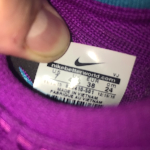 Nike Transform Flyknit Women’s Running Shoe - Picture 2 of 4